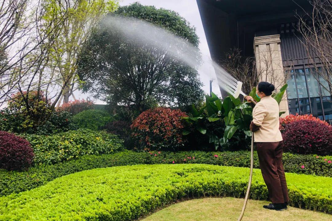 邦泰物业《案场服务白皮书2.0》为品位生活而来! - 知乎