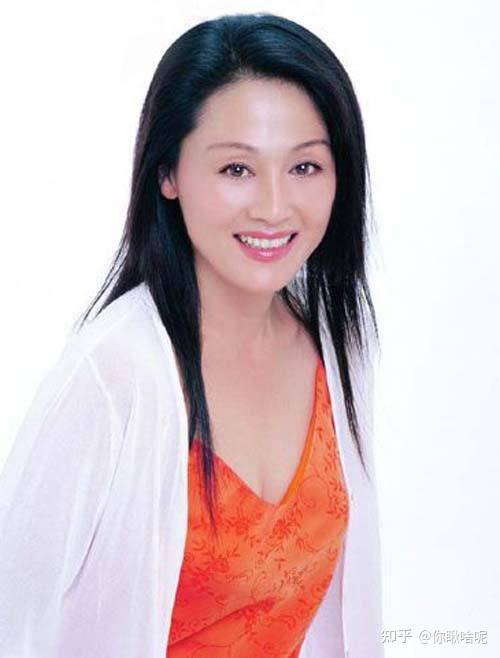 著名演员王姬:爱丈夫爱子女,照顾残疾智障儿子28年,却愧对母亲 - 知乎