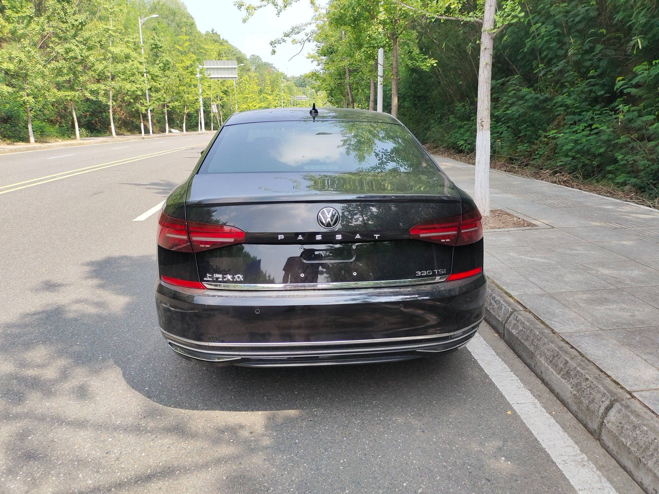 16万提辆大众帕萨特330,才开一星期就后悔,退车还十分困难