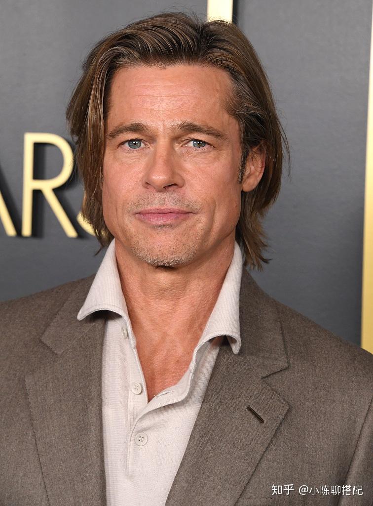 56岁皮特和45岁小李子同穿西装如帅气男神年长11岁却更儒雅