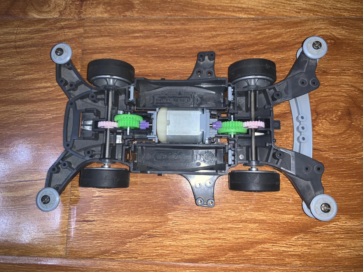 看不懂纯电动汽车底盘设计,还不赶紧温习迷你四驱车底盘奥义