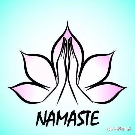然而在说namaste的时候,人需要轻微的鞠躬,双手合十及手指向上置于