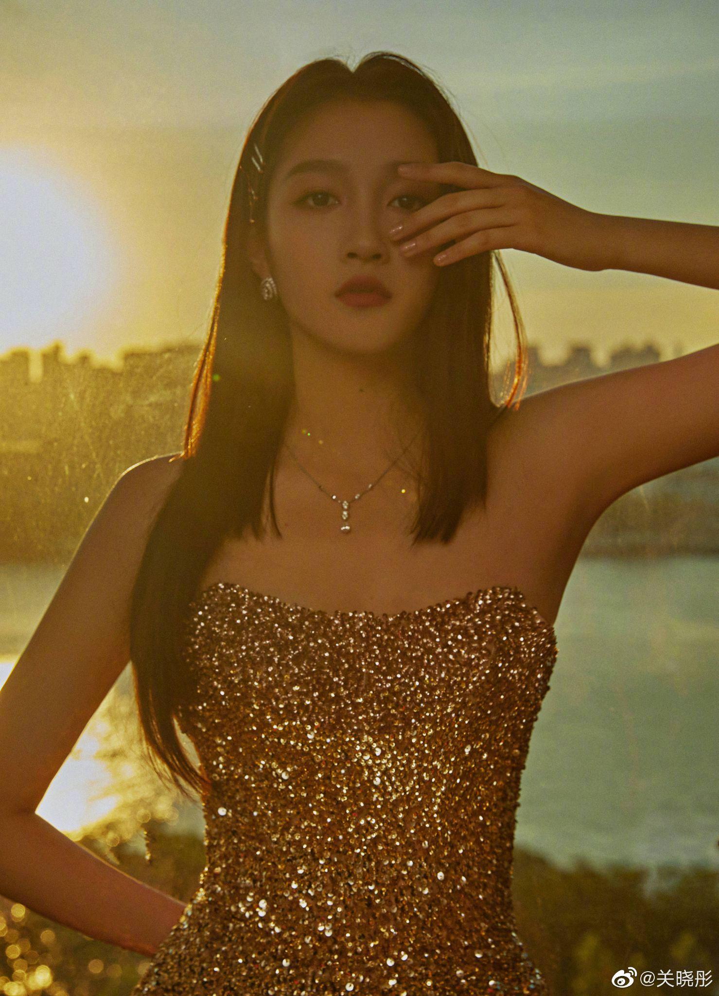 关晓彤有哪些出圈神图? - 知乎