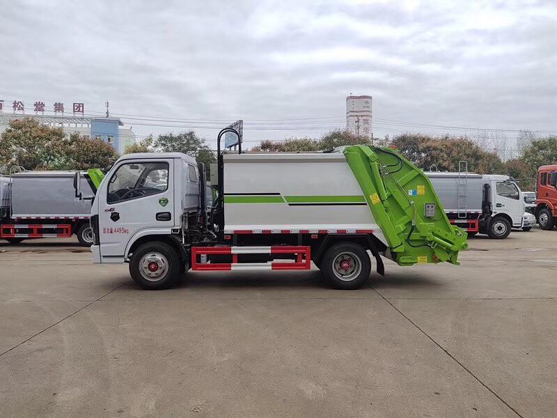 封闭式垃圾清运车程力威垃圾车厂家直销