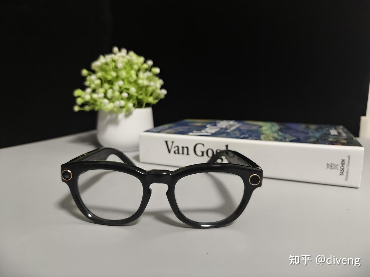 WAGA Aura智能AI拍照眼镜30天深度体验,带你体验时尚单品AI眼镜,第一视角拍摄神器,WAGA Aura智能眼镜买前必看