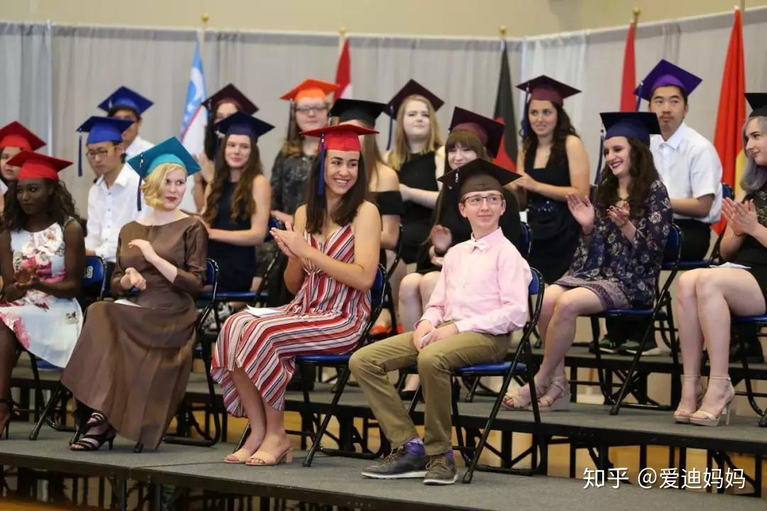 为什么美国精英家庭青睐于独立学校?