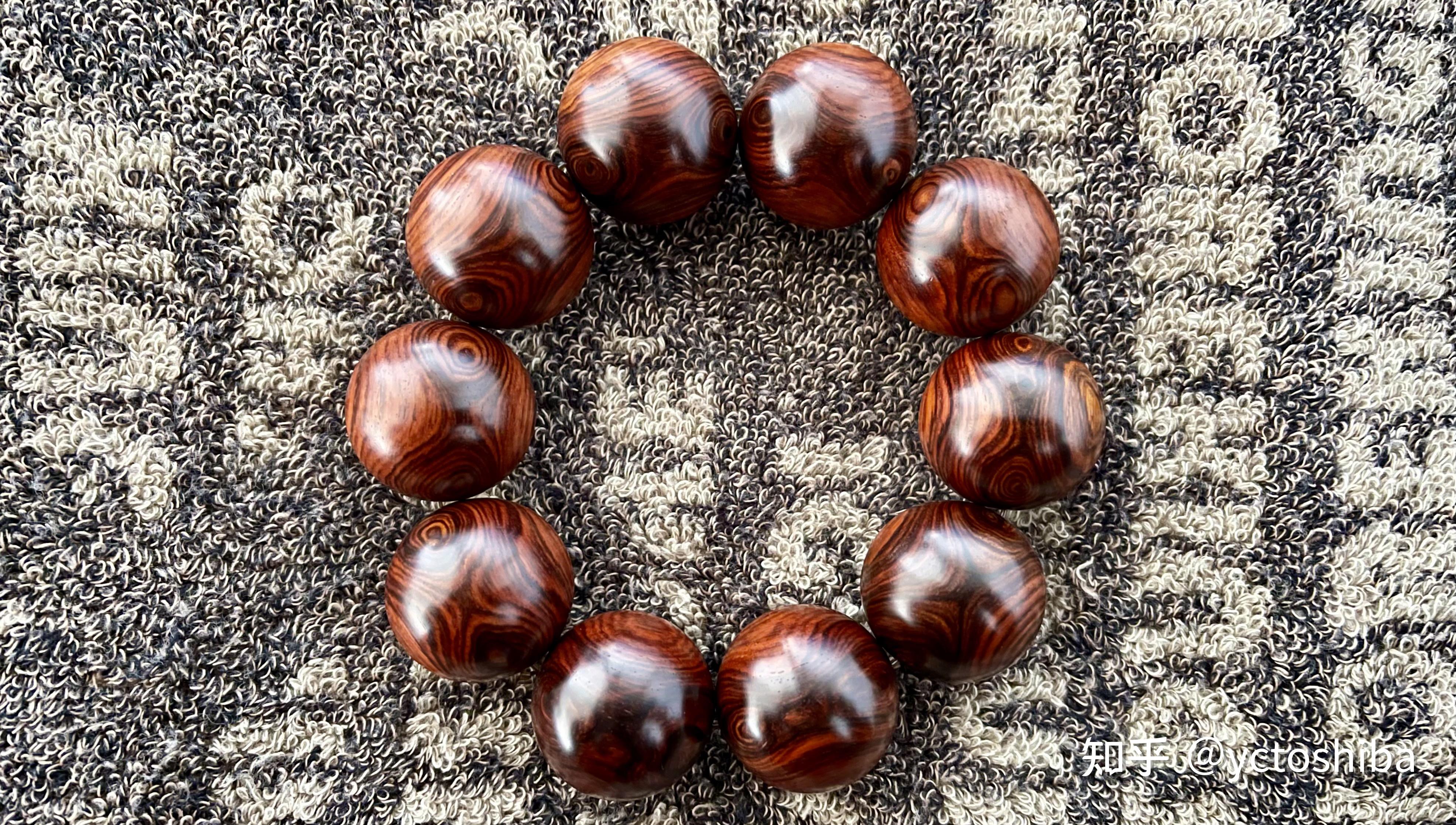 海南黄花梨对眼手串