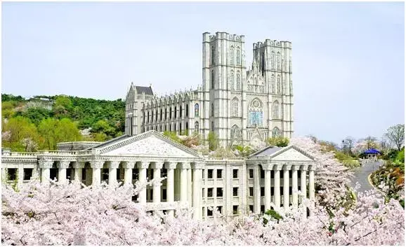 韩国庆熙大学在韩国 , 酒店观光系是非常重要的专业之一 , 在旅游业