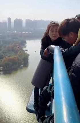 100个去未央湖蹦极的人里,有90个是被推下去的
