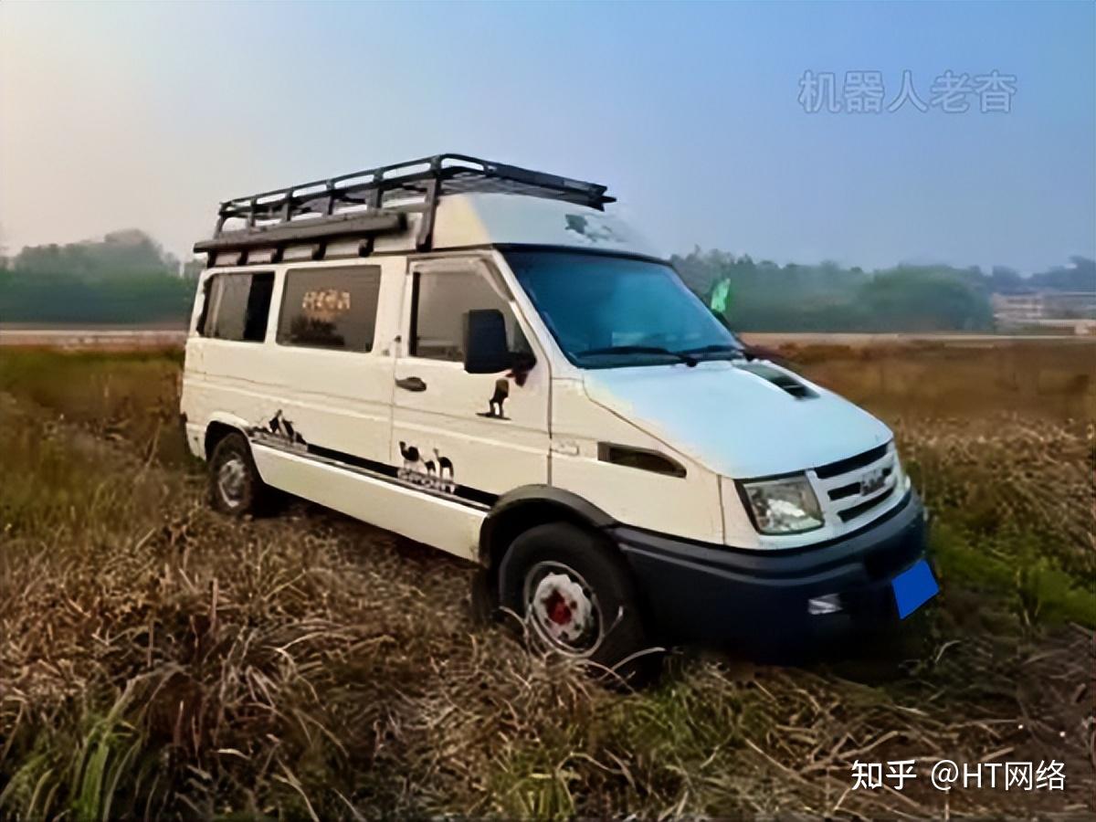 空间大动力强,依维柯改装露营车自驾游,床车旅行也可以这么简单