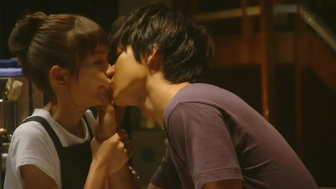 桐谷美玲和三浦翔平结婚的flag 导致山崎贤人失去了 有喜欢的人 知乎