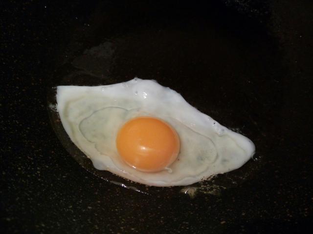 怎么样煎鸡蛋糕呢 v2-801820965f8cd9dc83e522d02f5f18c2_r.jpg