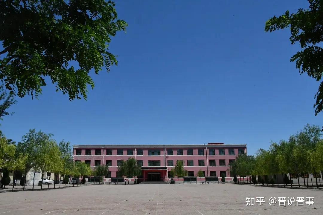 腾飞吧!奋进中的原平育英学校