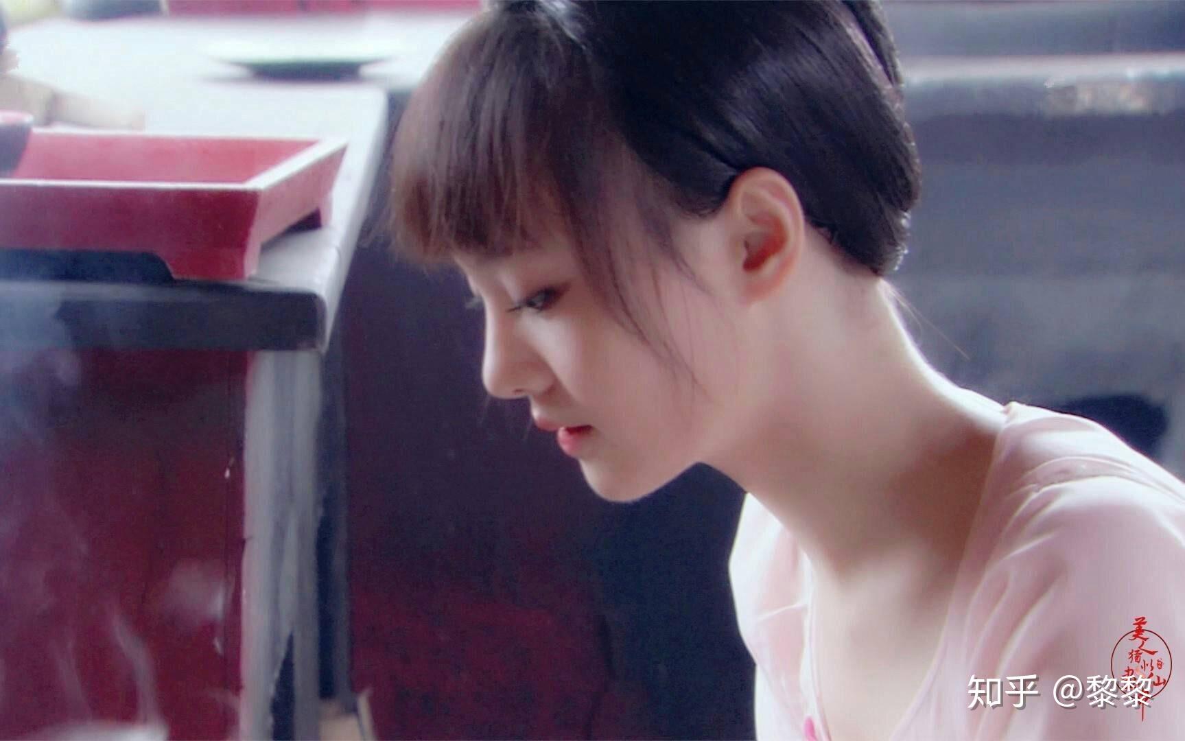 如何评价郑爽的长相?