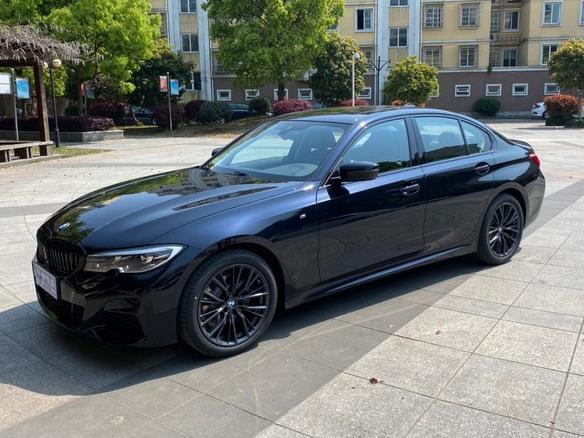 宝马325i炭黑耀夜提车,今天谈谈提车感受