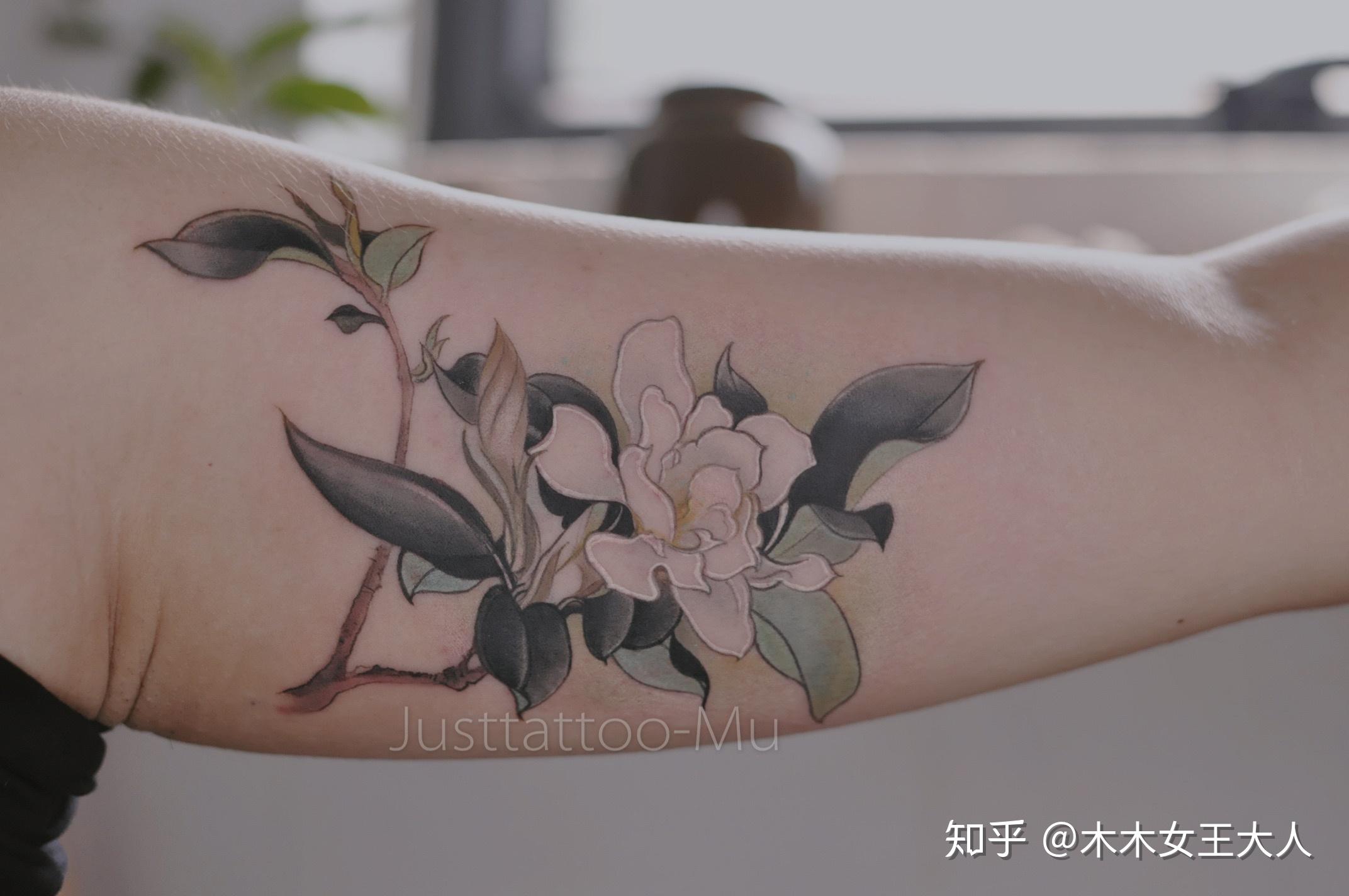 广州腾先生手臂的“爱的翅膀”纹身图案 - 广州纹彩刺青