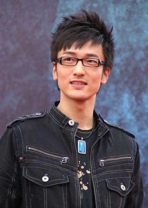 三体中的颓废科学家丁仪还能看出是《爱情公寓》里的那个关谷神奇吗？ 知乎