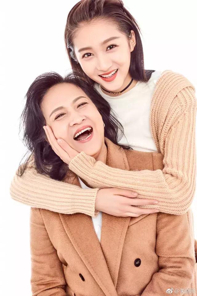 关晓彤父母给女儿的这三句话每一位孩子都应该听