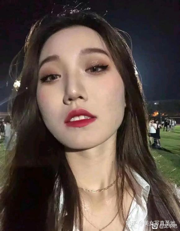 刚才看有朋友发一只云烧的套图我来给大家解解毒