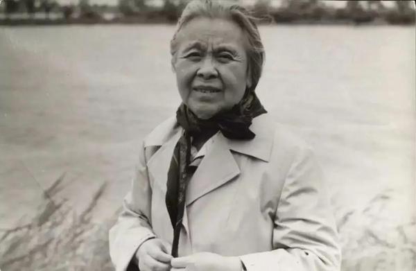 丁玲：“文艺便必须是大众的” 知乎