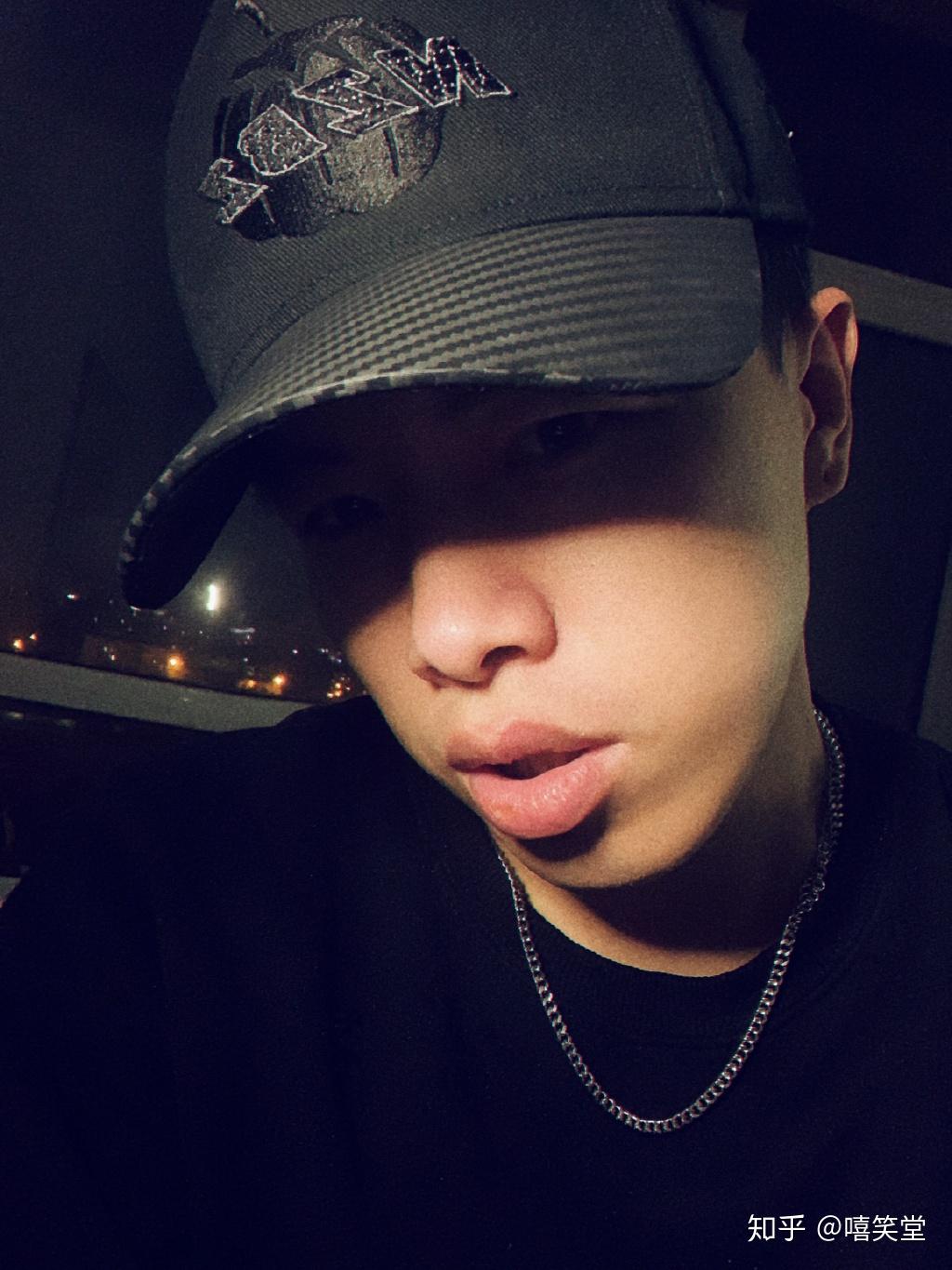 "我是00后的代表从卧室走到了客厅"最有意思的,赵辰龙这次还代表了一