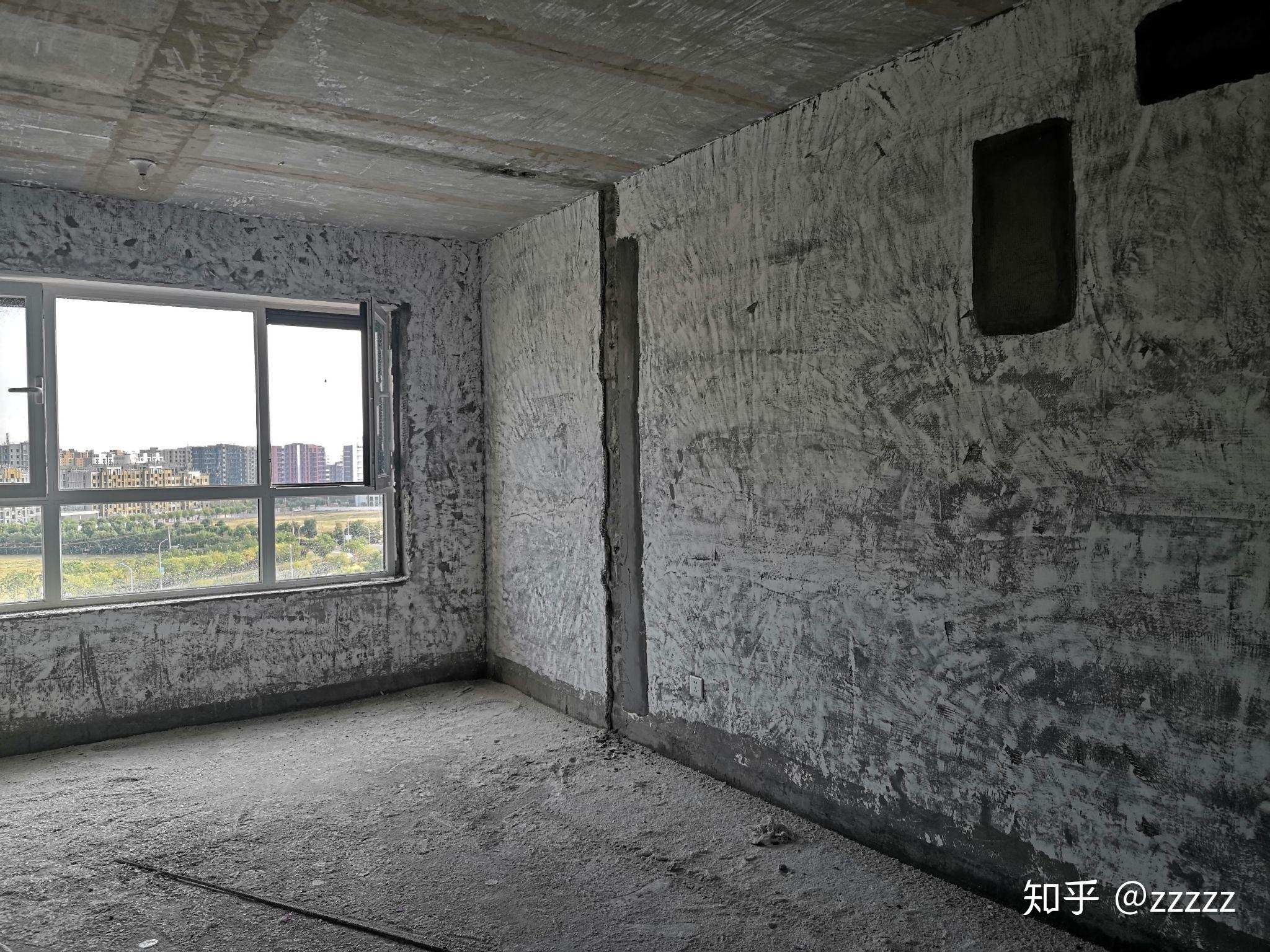 这是铲完墙皮的效果.主卧有三面墙连纤维网一起铲掉了.