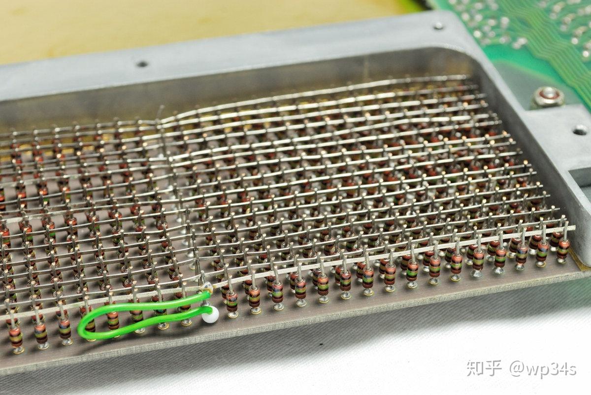 电与磁的极致艺术~1968年的HP9100A晶体管计算器(机)-2