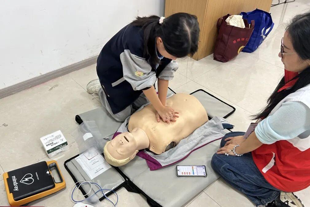 浙江省广播电视中等专业学校塘栖校区红十字急救技能培训(图5)