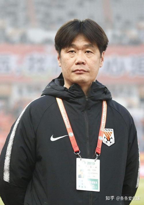 前队友或亲自邀请,李霄鹏或重返中超执教,最新下家曝光