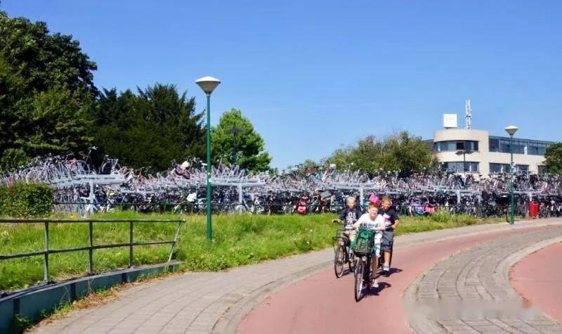 自行车王国荷兰