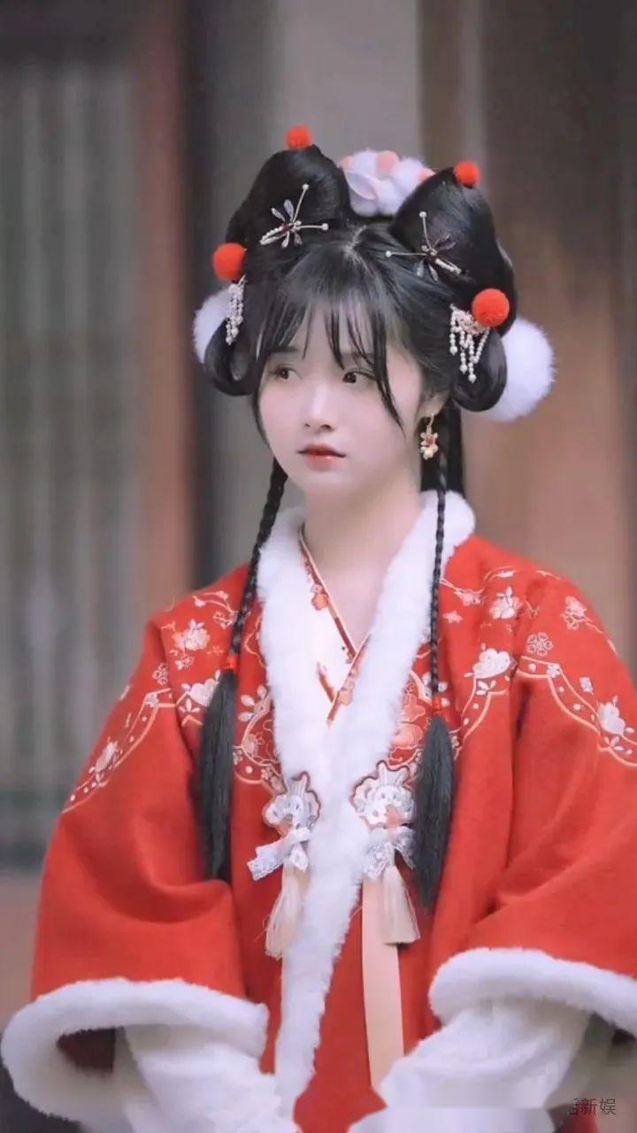 曹县汉服卖了3个亿厂家没空吃饭