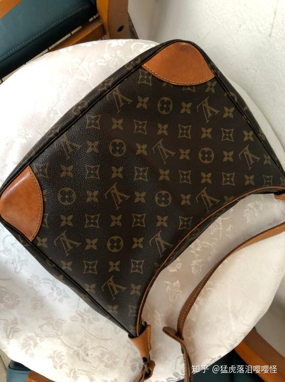 入手了一只成色超靓的lv牛角包小号中古款 - 知乎