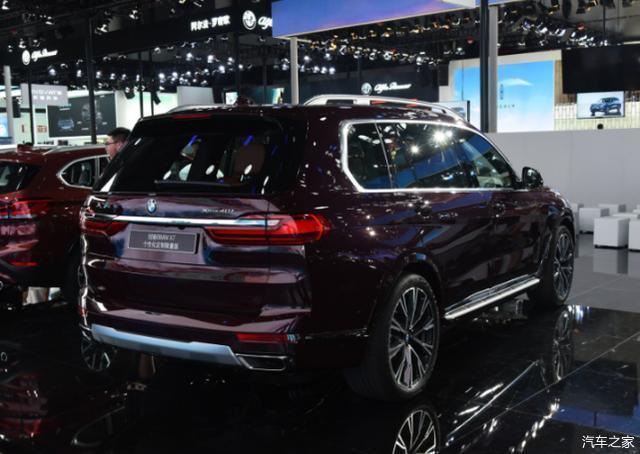 宝马版陆地巡洋舰车长近5米2入门340马力8at定位旗舰