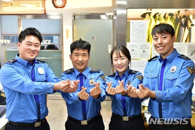 海警正服海警机动服(旧)海警机动服(现役)海警工作帽(警监带花版)