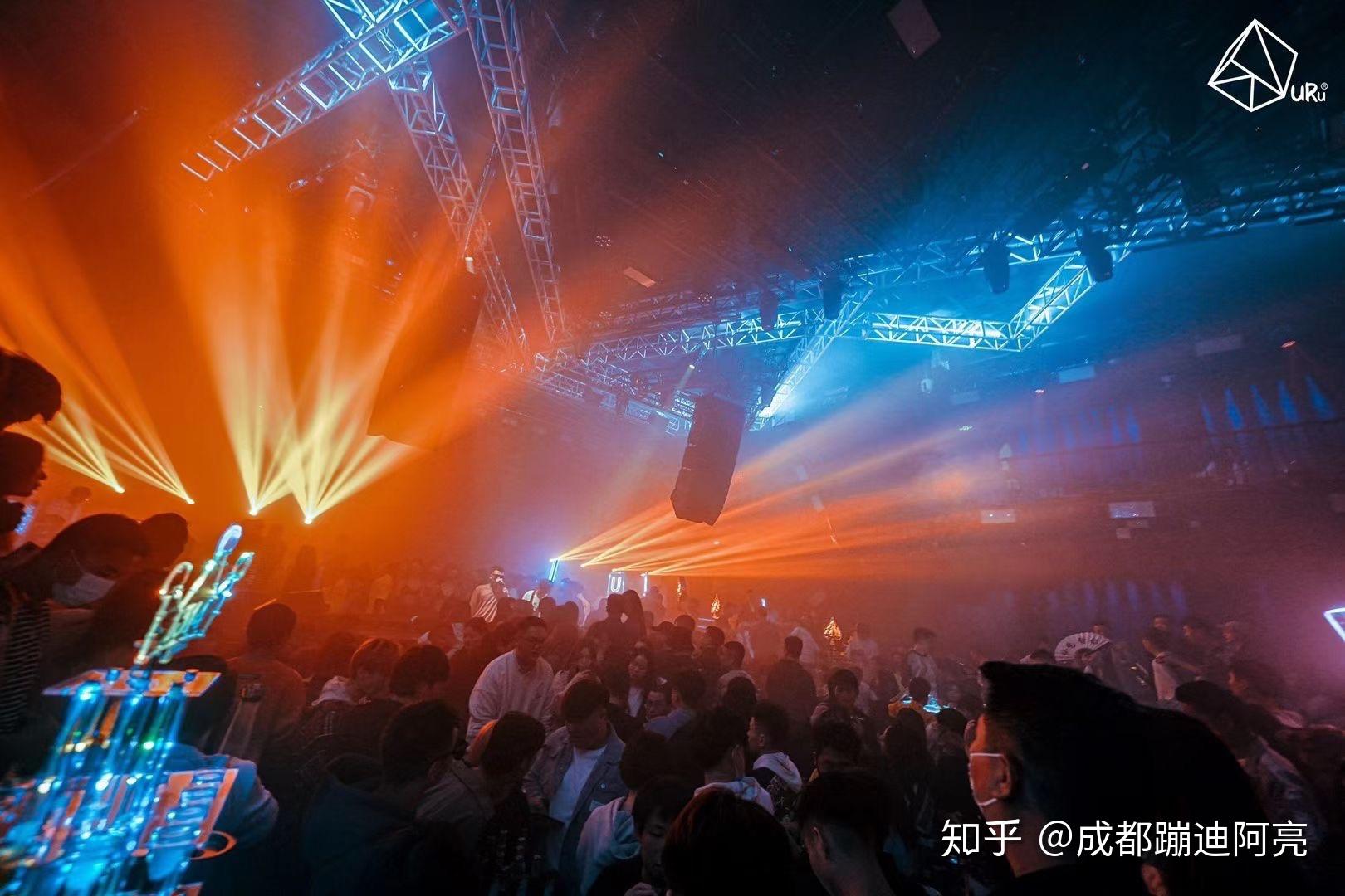成都兰桂坊人均消费_成都兰桂坊(2)