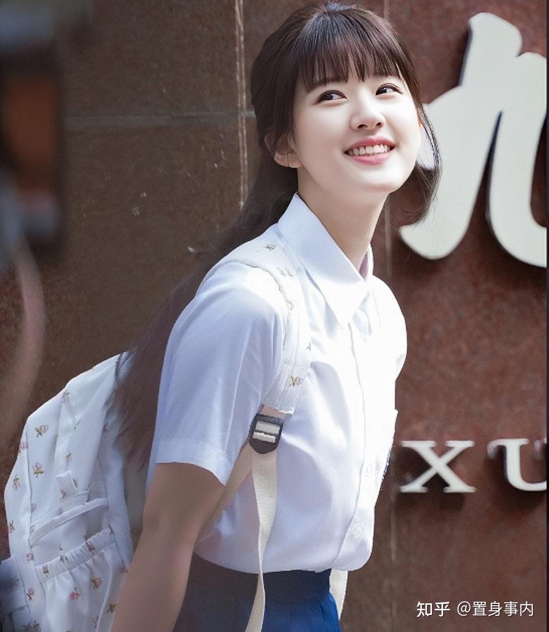 赵露思醒醒吧,6年拍18部剧,总在一种戏路里"演呀演呀演"