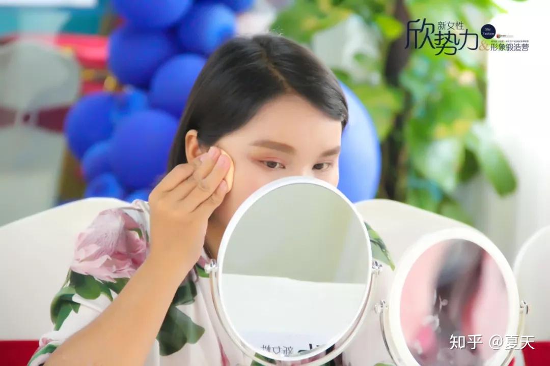 美容培训：开启美丽事业新篇章
