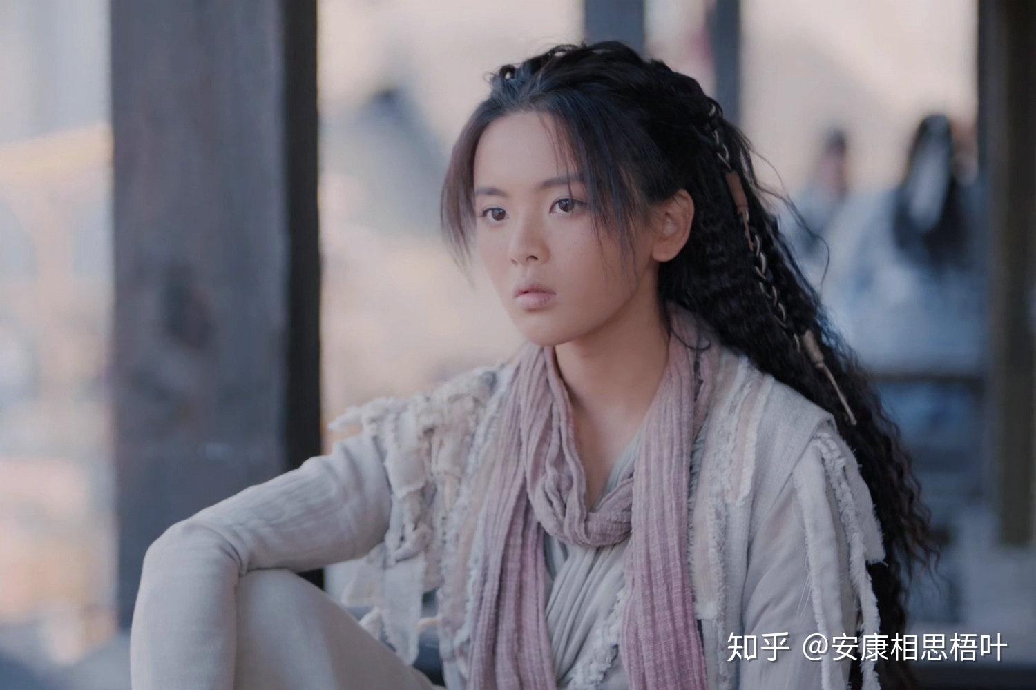 且听凤鸣开篇虽然这世界很大但是注定的人始终会再见