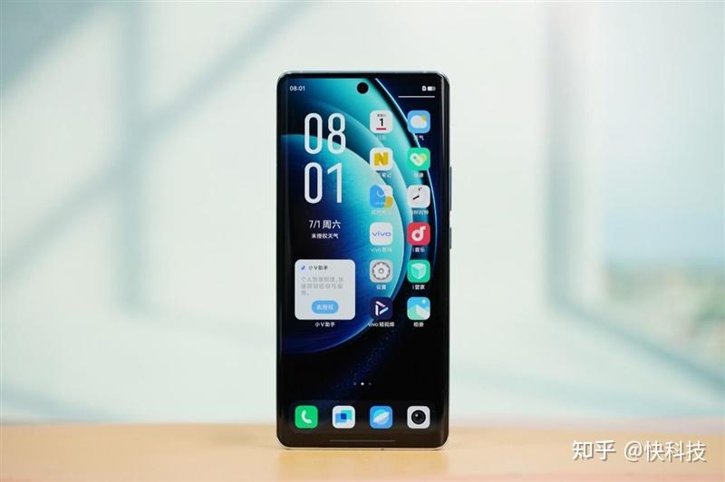 潜望长焦不再是超大杯的特权vivox100评测最具性价比的标准版影像旗舰