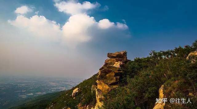 《史记》载黄帝曾登此山:黄帝登具茨,访大隗,命驾于襄之野,七圣皆迷