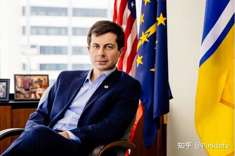 美国交通部长同性恋政治家皮特布蒂吉格