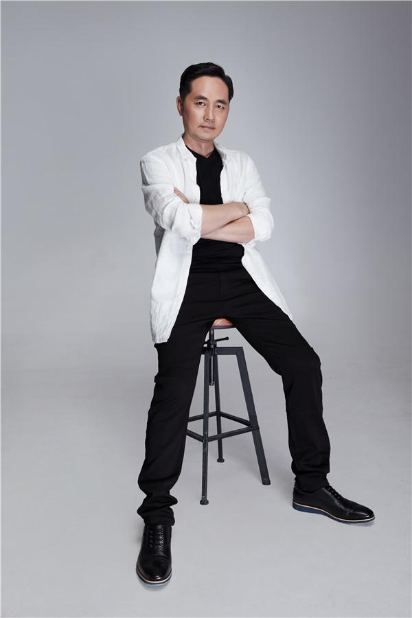 专访演员谭洋意料之中的老干部惊喜之外的反差萌