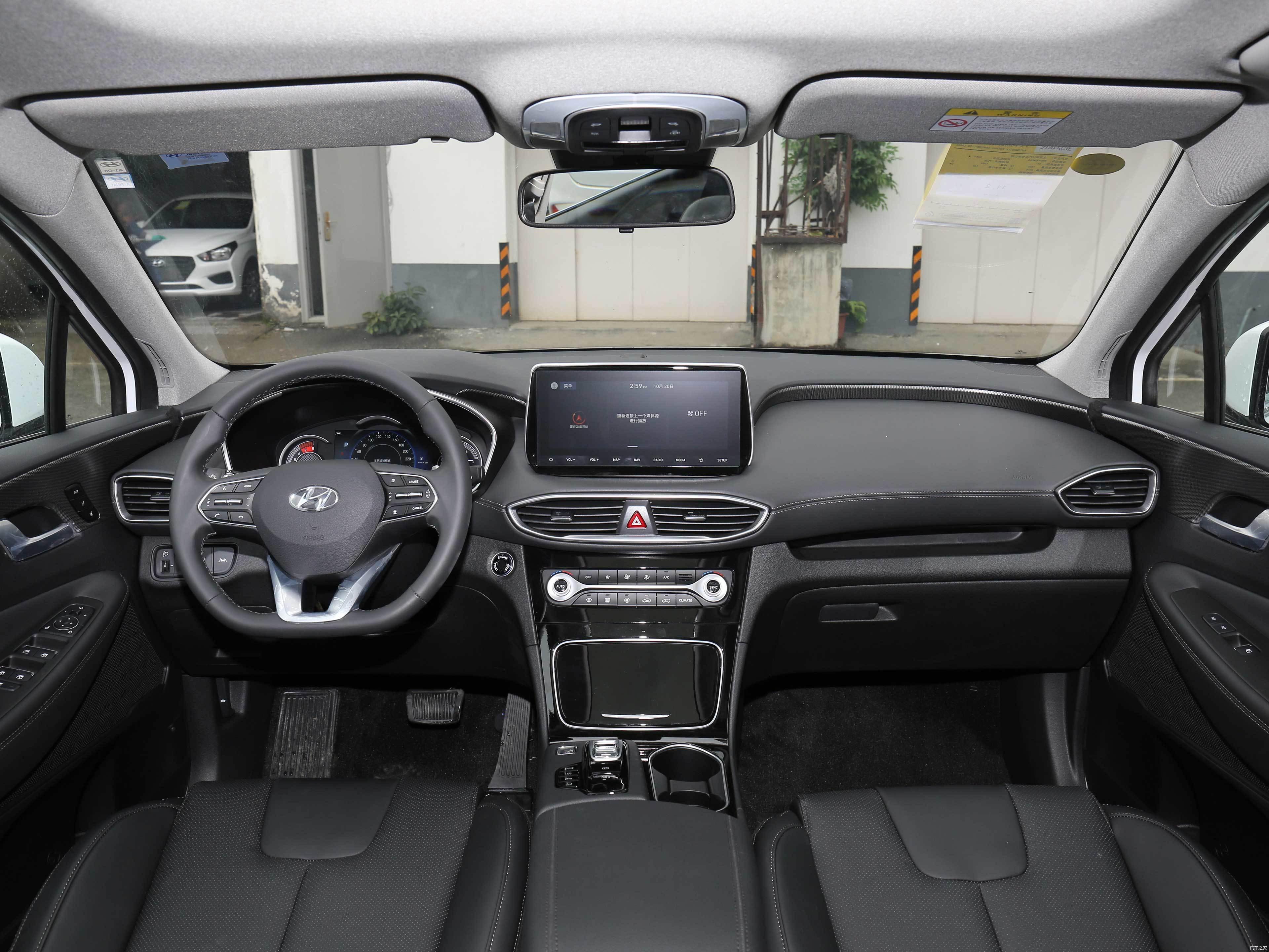 现代胜达内饰简洁大气外观气场足符合年轻人审美