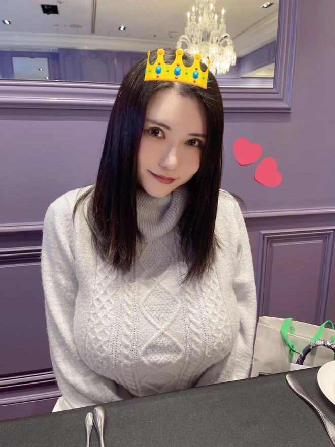 冲田杏梨：从富二代到宅男女神，复出后携新女团再次闪耀娱乐圈！ - 知乎