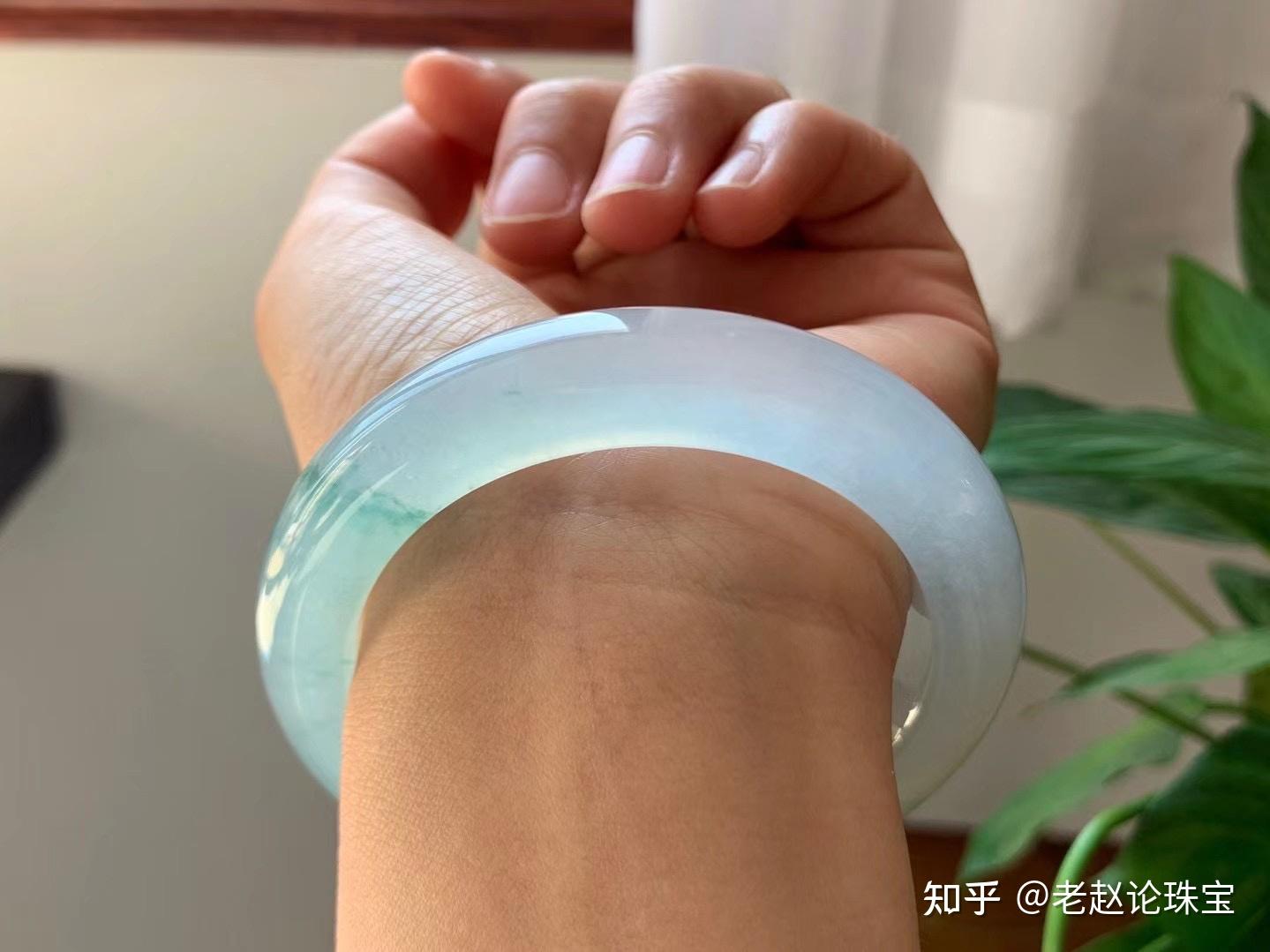 新手小白怎么买翡翠手镯
