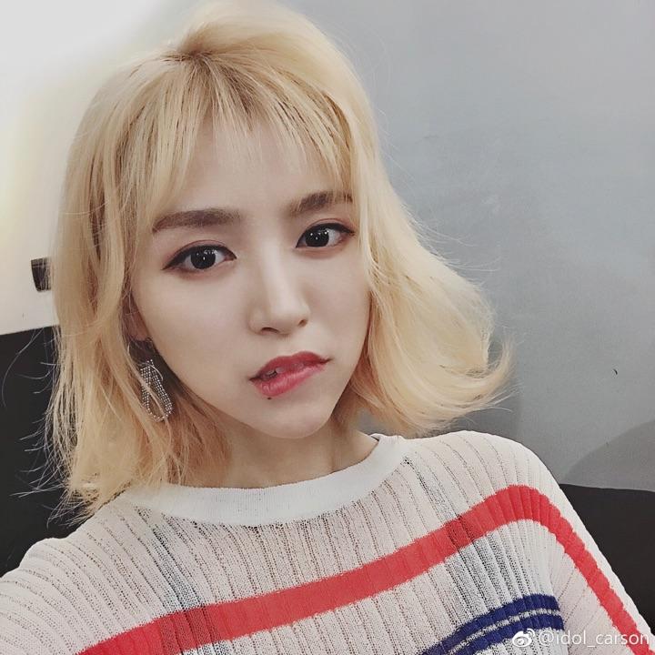 自己怎样剪头发有层次感 v2-830d278c57f26475e5835bbee65fe742_r.jpg