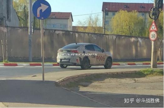 吉利领克05紧凑型跨界跑车出现在罗马尼亚