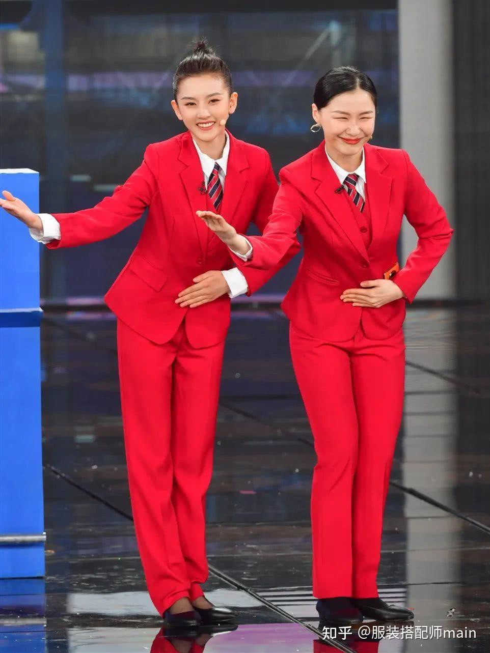 印象是在2020年春晚,她与黄晓明,宋祖儿一起表演了小品《机场姐妹花》