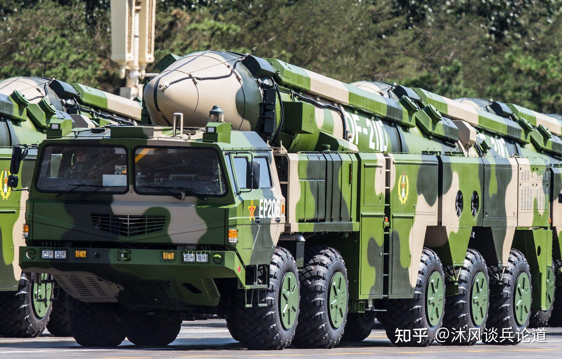 火箭军发射两枚东风15导弹命中几百公里外目标堪称点穴手利剑