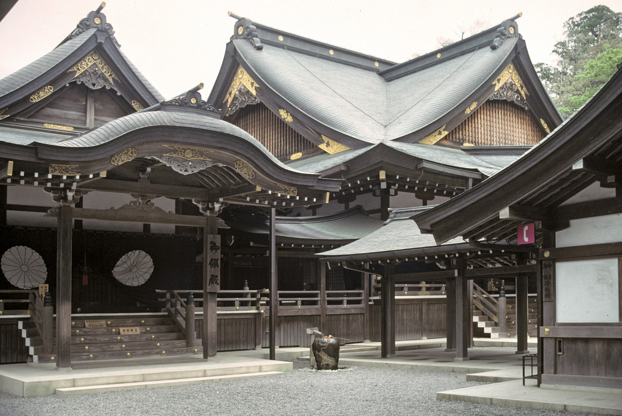 舰娘们的本体:历史上的伊势号航空战列舰 - 知乎